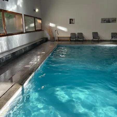 4 Personnes 3 Vallées - Spa&piscine - 005 * Orelle